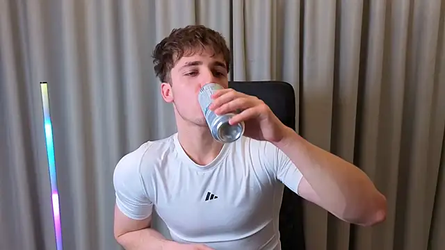 KellenWest online show from March 26, 2026, 5:28 am