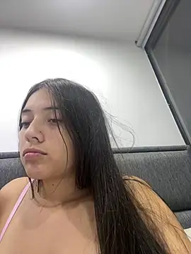 Snapshot of vanesita_ chatting on March 4, 2026, 3:47 am vanesita online show from March 4, 2026, 3:47 am