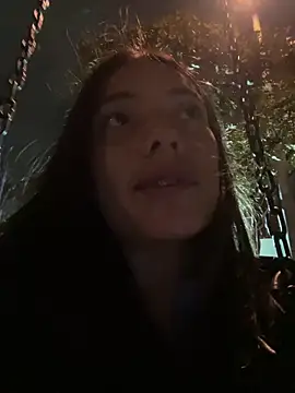 vanesita  online show from March 6, 2026, 2:39 am