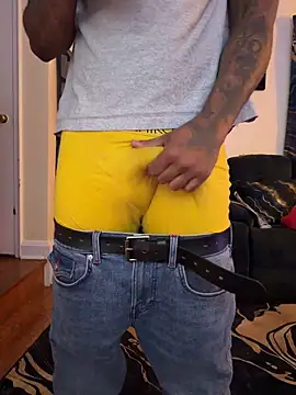 daddydarkskindikk online show from February 26, 2026, 9:26 pm