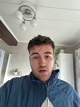 KinkyLovePublic online show from April 12, 2026, 6:38 am