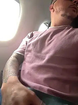 Snapshot of Diegohernan17 chatting on December 18, 2025, 9:51 pm Diegohernan17 online show from December 18, 2025, 9:51 pm