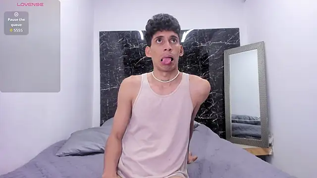 Emer santos online show from February 19, 2026, 9:12 pm