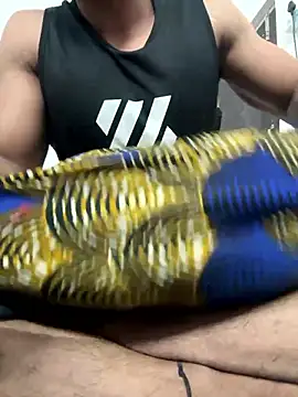 hot gym b0y online show from January 9, 2026, 6:15 pm