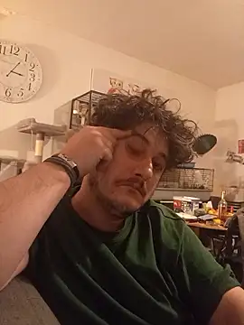 damslebambou1 online show from January 12, 2026, 2:07 am