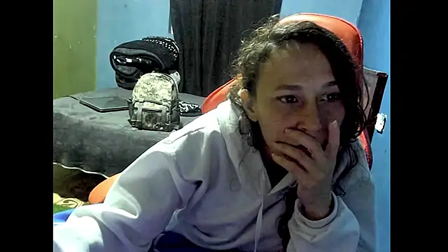 riquimona online show from February 24, 2026, 1:39 am