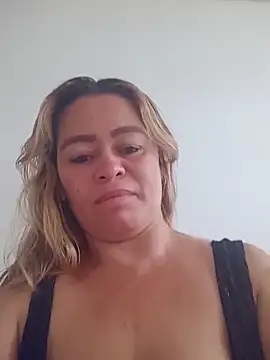 Tinkerbell0920 online show from April 11, 2026, 1:37 pm