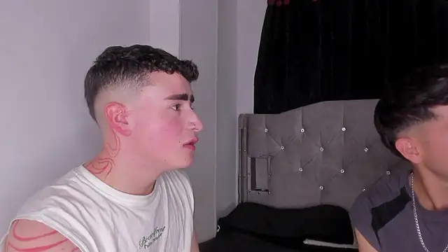 Snapshot of naughtysalomon__ chatting on February 4, 2026, 2:50 am naughtysalomon online show from February 4, 2026, 2:50 am