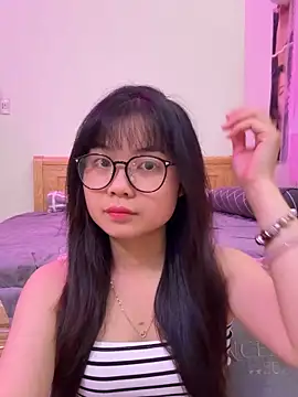    KARA    online show from April 15, 2026, 7:58 am