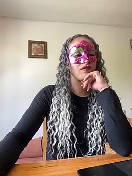 Snapshot of Rachelfrozono chatting on December 16, 2025, 2:32 pm Rachelfrozono online show from December 16, 2025, 2:32 pm