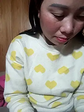 Chloe-ee online show from February 20, 2026, 6:59 am