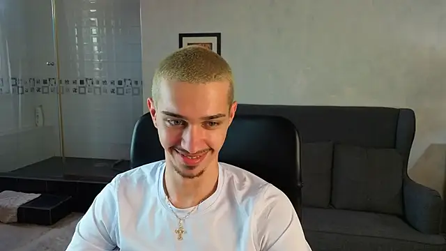 KaydenDrew online show from April 1, 2026, 1:41 pm