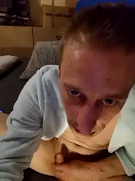 AnDyWaesche90 online show from April 16, 2026, 9:39 pm