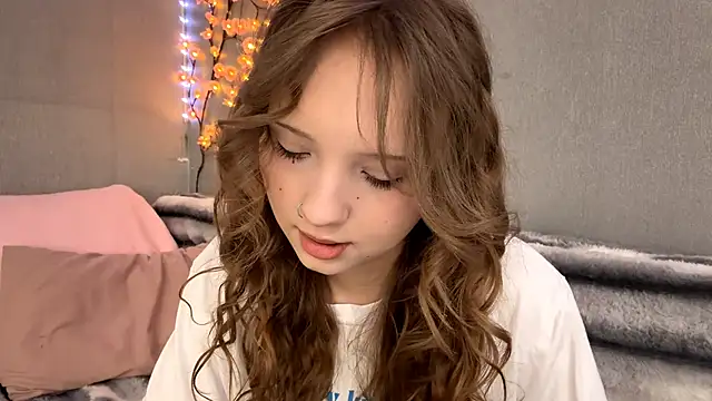 Princessofcashe online show from March 22, 2026, 3:13 pm