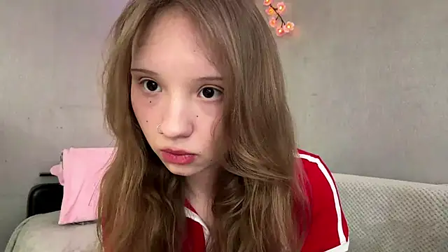 Princessofcashe online show from April 14, 2026, 3:06 pm