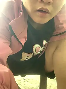 Thanhhuyen001 online show from January 14, 2026, 8:07 am