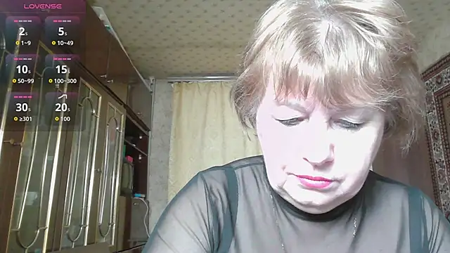 Snapshot of Casey_peach chatting on February 14, 2026, 4:56 am Casey peach online show from February 14, 2026, 4:56 am