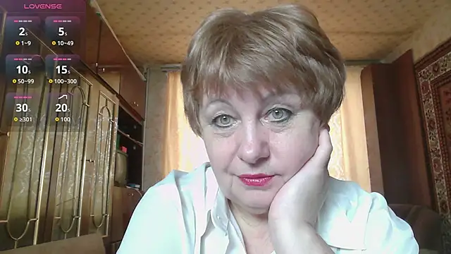 Snapshot of Casey_peach chatting on February 24, 2026, 6:36 am Casey peach online show from February 24, 2026, 6:36 am