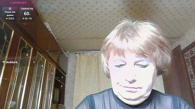 Snapshot of Casey_peach chatting on February 9, 2026, 4:27 pm Casey peach online show from February 9, 2026, 4:27 pm