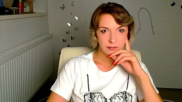 Snapshot of Lana_Foxyy chatting on July 11, 2026, 11:54 am Lana Foxyy online show from July 11, 2026, 11:54 am
