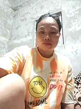 Maikha08 online show from May 24, 2026, 10:31 pm