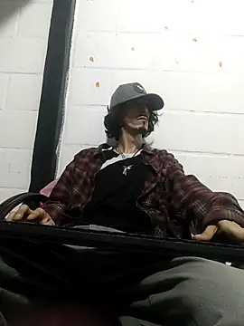 sk8-boy online show from April 17, 2026, 12:13 am