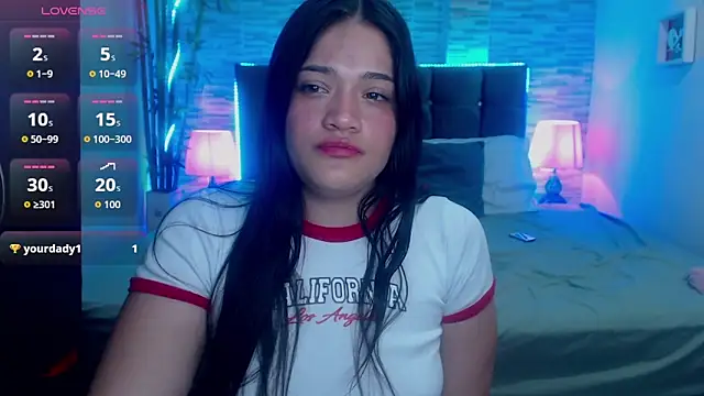 Snapshot of Valeri_hot22 chatting on February 2, 2026, 11:37 pm Valeri hot22 online show from February 2, 2026, 11:37 pm