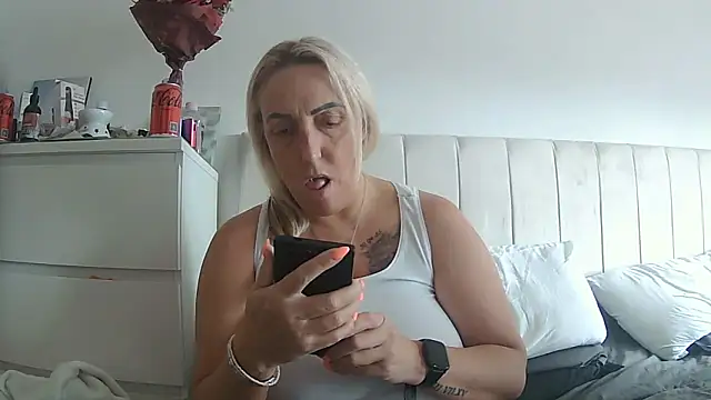 theblondecocklover online show from March 27, 2026, 2:18 pm