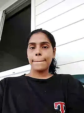 Emily hot26 online show from December 20, 2025, 9:39 pm