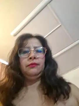 Snapshot of christy_ant chatting on June 18, 2026, 7:19 pm christy ant online show from June 18, 2026, 7:19 pm