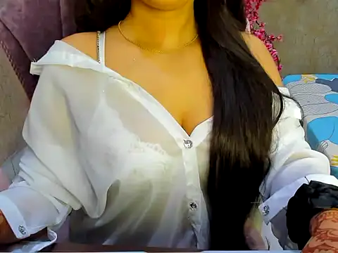 DimondGirl  online show from March 28, 2026, 9:49 pm