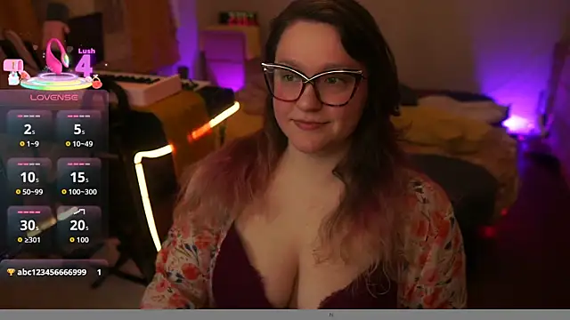 Snapshot of FireproofCuriousiteaze chatting on March 15, 2026, 6:31 am FireproofCuriousiteaze online show from March 15, 2026, 6:31 am