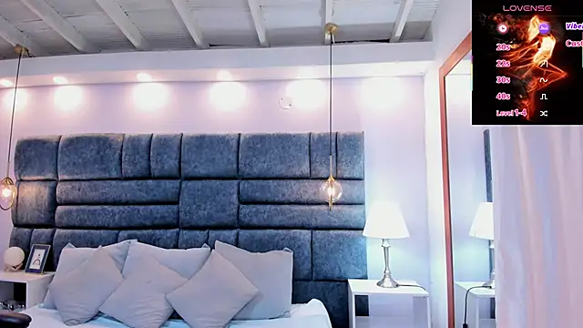 ateneaa dioosa online show from February 16, 2026, 11:53 am