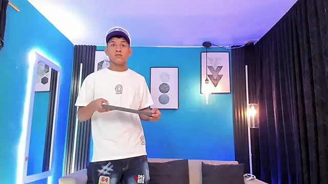 Oficial KingOfHeavens online show from April 2, 2026, 7:31 pm