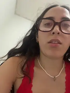 Snapshot of LatinDoll8 chatting on April 20, 2026, 4:48 am LatinDoll8 online show from April 20, 2026, 4:48 am