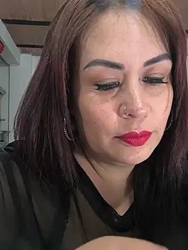 Natymendoza998 online show from May 21, 2026, 11:46 pm