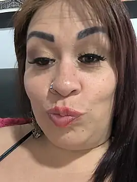 Natymendoza998 online show from June 11, 2026, 5:37 am