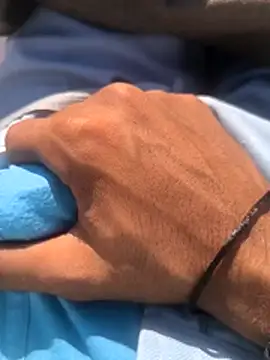 Honey-4u online show from December 18, 2025, 4:39 am