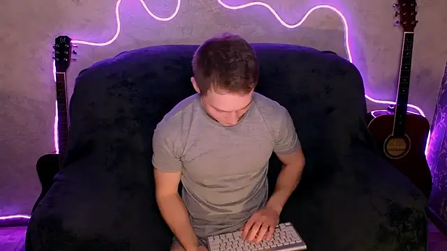 playoliver online show from December 19, 2025, 9:55 am