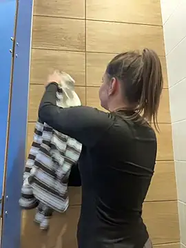 Niki Hug online show from January 11, 2026, 10:22 am