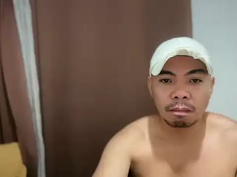 Snapshot of chubbybear_08 chatting on February 19, 2026, 4:04 pm chubbybear 08 online show from February 19, 2026, 4:04 pm