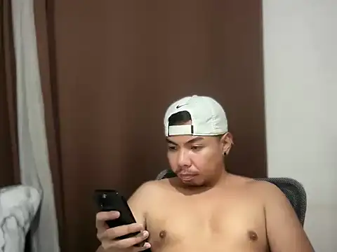 Snapshot of chubbybear_08 chatting on March 4, 2026, 4:26 pm chubbybear 08 online show from March 4, 2026, 4:26 pm