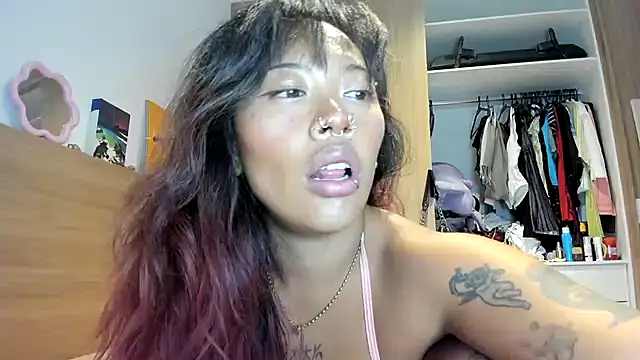 Snapshot of heavenngirlyy444 chatting on February 2, 2026, 4:22 am heavenngirlyy444 online show from February 2, 2026, 4:22 am