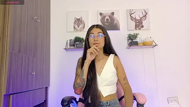 luna martii online show from April 29, 2026, 7:31 pm