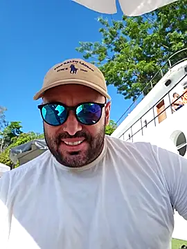 drlluis online show from January 11, 2026, 6:48 pm