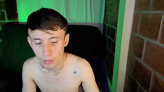 purepleasure777 online show from December 17, 2025, 11:32 pm