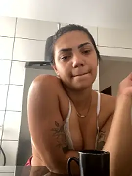 Nini  online show from December 18, 2025, 11:25 am