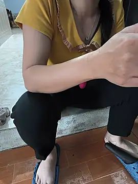 Snapshot of Sweet-Berryy chatting on June 27, 2026, 11:00 pm Sweet-Berryy online show from June 27, 2026, 11:00 pm