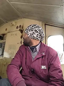 Snapshot of novio-de-la-tarde chatting on February 4, 2026, 4:29 am novio-de-la-tarde online show from February 4, 2026, 4:29 am