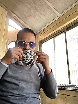 Snapshot of novio-de-la-tarde chatting on February 17, 2026, 6:11 am novio-de-la-tarde online show from February 17, 2026, 6:11 am